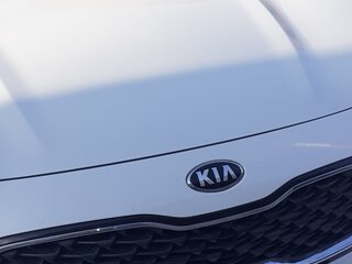 2020 Kia Sportage IV Рестайлинг, белый, 2350000 рублей, вид 1