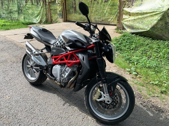 2013 MV Agusta Brutale 1090, серебристый, 749000 рублей - вид 6