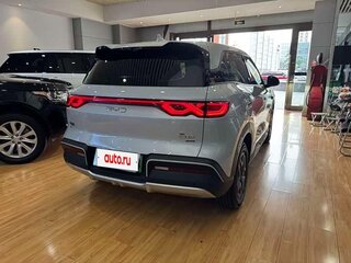 2025 BYD Yuan Up 45.12 kWh, серый, 1665000 рублей, вид 4
