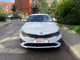 2019 Kia Optima IV Рестайлинг, белый, 1299999 рублей, вид 3