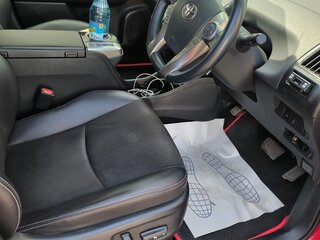2015 Toyota Prius Alpha I (ZVW40/41) Рестайлинг, красный, 1650000 рублей, вид 4