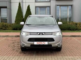 2012 Mitsubishi Outlander III, серебристый, 1350000 рублей, вид 2