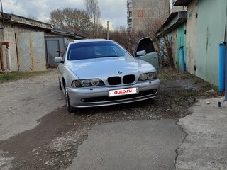 2001 BMW 5 серии 525i IV (E39) Рестайлинг, серебристый, 900000 рублей, вид 2