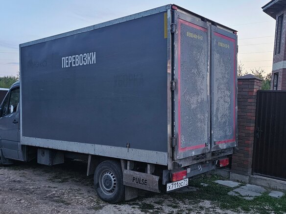 2013 Mercedes-Benz Sprinter, серый, 2550000 рублей - вид 2