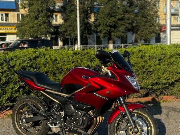 2011 Yamaha XJ6 (FZ6R), красный, 600000 рублей