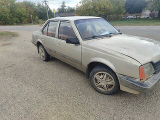 1986 Opel Ascona C, золотистый, 90000 рублей, вид 3