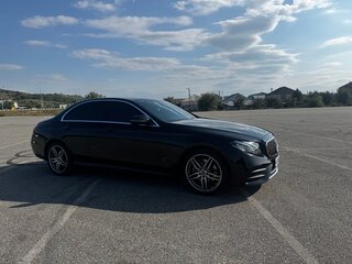 2019 Mercedes-Benz E-Класс 200 V (W213, S213, C238), чёрный, 4250000 рублей, вид 2