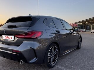 2021 BMW 1 серии 120i III (F40), серый, 3500000 рублей, вид 4