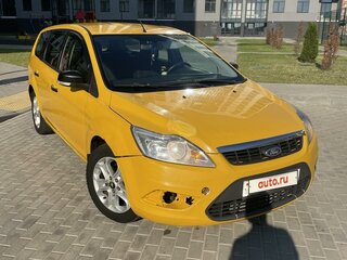 2011 Ford Focus II Рестайлинг, жёлтый, 320000 рублей, вид 3