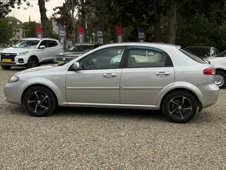 2005 Chevrolet Lacetti I, серебристый, 330000 рублей, вид 3