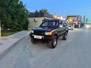 1993 Mitsubishi Montero II, чёрный, 850000 рублей, вид 1