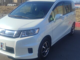2016 Honda Freed Spike I Рестайлинг 2, белый, 1250000 рублей, вид 2
