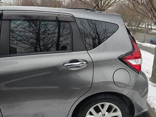 2018 Nissan Note e-Power II Рестайлинг, серый, 1450000 рублей, вид 3