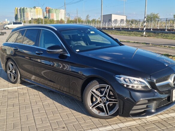 2018 Mercedes-Benz C-Класс 180 IV (W205), чёрный, 1999990 рублей - вид 2