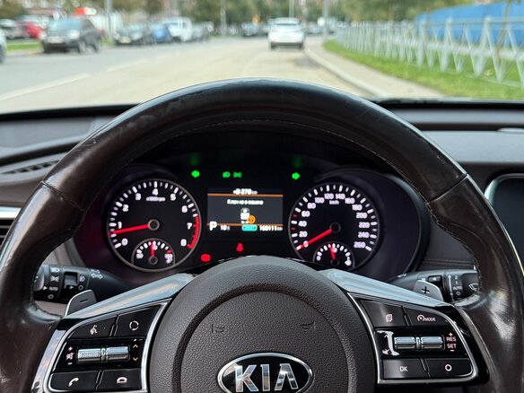 2019 Kia Optima IV Рестайлинг, серый, 1700000 рублей - вид 7