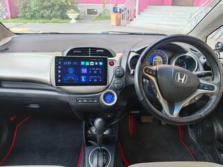 2010 Honda Fit Hybrid II, красный, 749000 рублей, вид 5