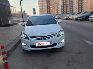 2015 Hyundai Solaris I Рестайлинг, белый, 760000 рублей, вид 2