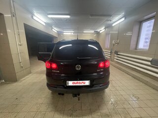 2010 Volkswagen Tiguan I, чёрный, 1150000 рублей, вид 2
