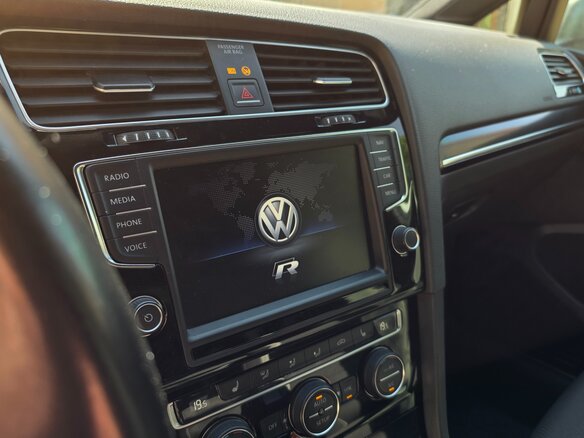 2014 Volkswagen Golf R VII, белый, 2998000 рублей - вид 20