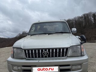1999 Toyota Land Cruiser Prado 90 Series Рестайлинг, серебристый, 1350000 рублей, вид 2