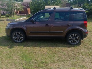 2017 Skoda Yeti I Рестайлинг, коричневый, 1470000 рублей, вид 5