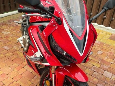 2020 Honda CBR 650R, красный, 950000 рублей, вид 3