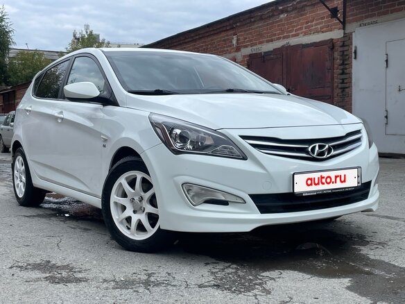 2015 Hyundai Solaris I Рестайлинг, белый, 1500000 рублей - вид 7