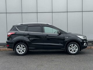2017 Ford Kuga II Рестайлинг, чёрный, 1549999 рублей, вид 5