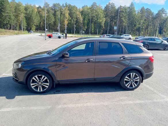 2019 Lada (ВАЗ) Vesta SW Cross I, коричневый, 1300000 рублей - вид 1