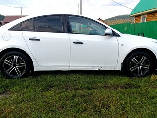 2013 Chevrolet Cruze I Рестайлинг, белый, 550000 рублей, вид 3