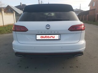 2019 Volkswagen Touareg III, белый, 5650000 рублей, вид 4