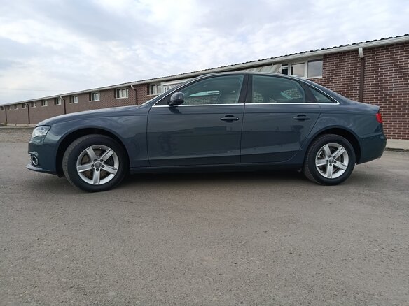 2011 Audi A4 IV (B8), серый, 1700000 рублей - вид 16