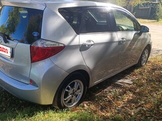 2012 Toyota Ractis II, серебристый, 1100000 рублей, вид 5