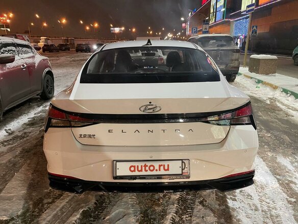 2022 Hyundai Elantra VII (CN7), белый, 1700000 рублей - вид 5