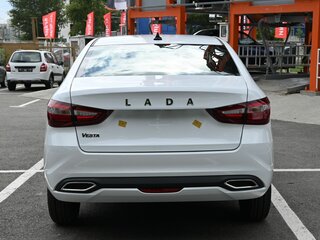 2025 Lada (ВАЗ) Vesta I Рестайлинг (NG), белый, 1523000 рублей, вид 3