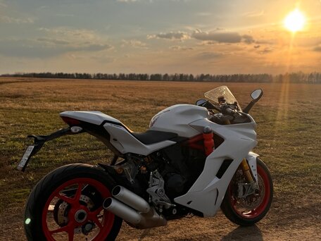 2019 Ducati Supersport, белый, 890000 рублей, вид 3