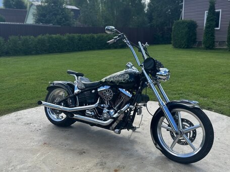 2008 Harley-Davidson Rocker C, чёрный, 1400000 рублей, вид 2