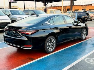 2025 Lexus ES 200 VII Рестайлинг 2, белый, 5715000 рублей, вид 2