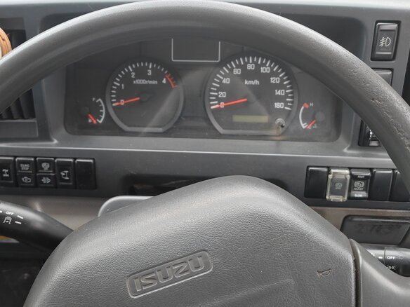 2010 Isuzu Elf (N-series), белый, 2500000 рублей - вид 3