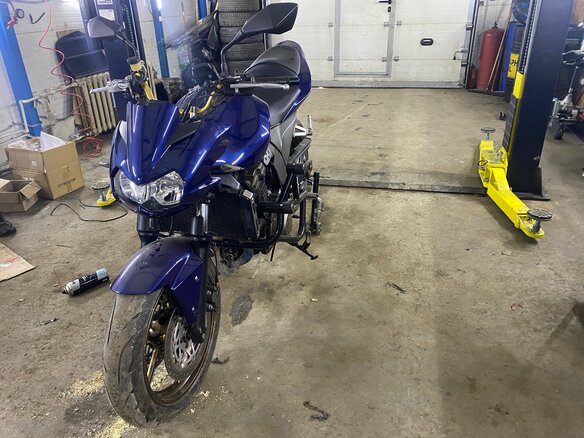 2004 Kawasaki Z 750, синий, 420000 рублей - вид 4