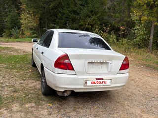 1999 Mitsubishi Mirage V, белый, 200000 рублей, вид 4