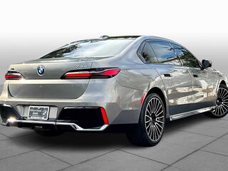 2026 BMW 7 серии 740i xDrive VII (G70), серебристый, 13731749 рублей, вид 3