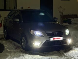 2011 Kia Rio II Рестайлинг, серебристый, 660000 рублей, вид 2