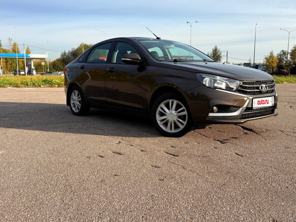 2017 Lada (ВАЗ) Vesta I, коричневый, 870000 рублей - вид 3