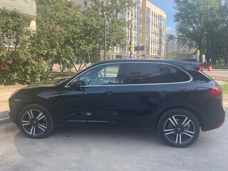 2011 Porsche Cayenne Diesel II (958), чёрный, 2390000 рублей, вид 5