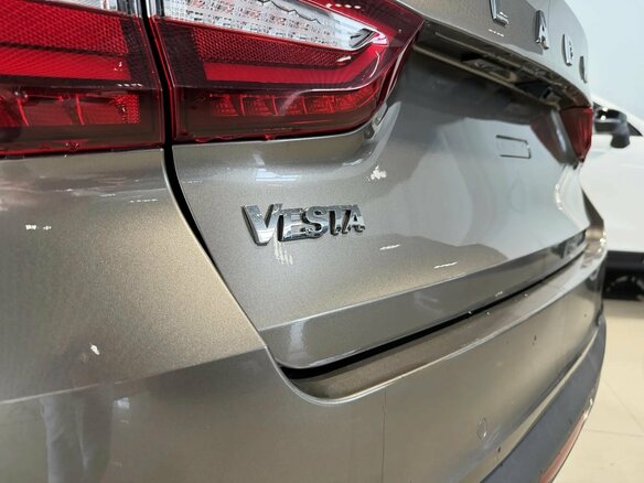 2026 Lada (ВАЗ) Vesta SW I Рестайлинг (NG), коричневый, 1992000 рублей - вид 25
