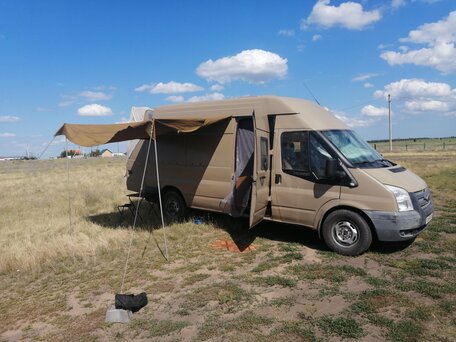 2013 Ford Transit, бежевый, 1550000 рублей, вид 4