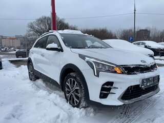 2021 Kia Rio X IV Рестайлинг, белый, 2200000 рублей, вид 2