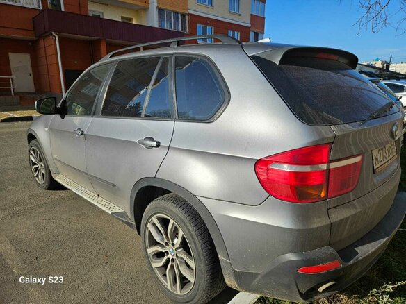 2010 BMW X5 35d II (E70), серый, 2250000 рублей - вид 3
