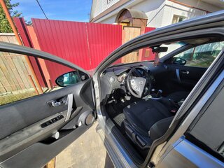 2007 Nissan Qashqai I, серебристый, 750000 рублей, вид 3